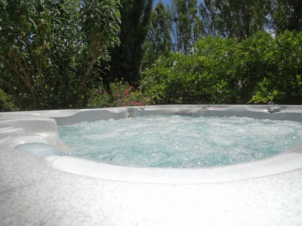 Le Clos Pastel Chambre d’Hôtes de Charme prés d’Albi & Cordes sur Ciel dans le Tarn Spa Jacuzzi Privatif + Piscine