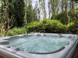 Albi, Cordes sur Ciel, Monestiés, Gaillac & Tarn ✅ Chambre d’Hôtes Insolite ✅ Alentours Albi & Cordes sur Ciel dans le Tarn (81) ⭐ Spa Jacuzzi Privatif ⭐ Piscine